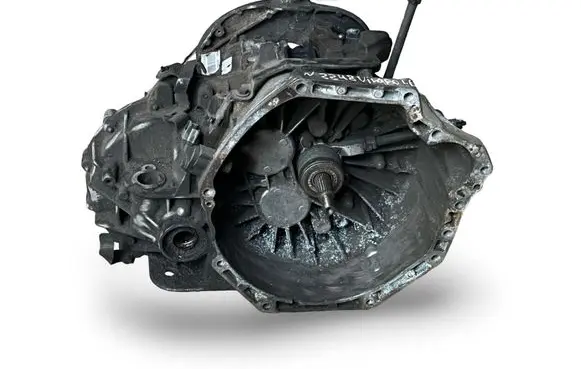 Opel Vivaro Manual 6 speed gearbox PF6050 320109931R