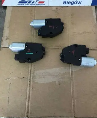 Citroen DS5 Sunroof motor/actuator 2224653C