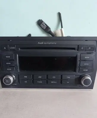Audi A4 S4 B7 8E 8H Radio/CD/DVD/GPS head unit 7646018380 G1742643Y