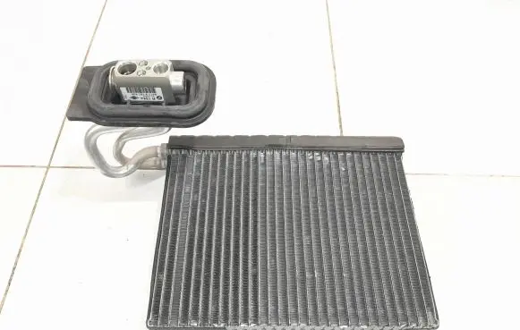BMW X5 F15 Air conditioning (A/C) radiator (interior) TD297 670692X381