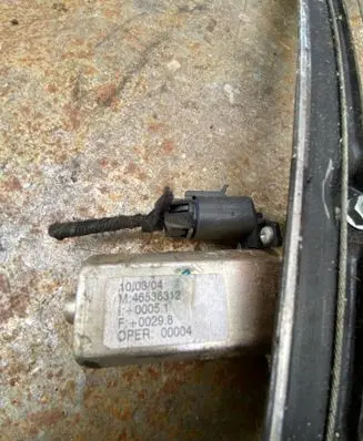 Fiat Punto (188) Front door window regulator with motor 46536312 00051