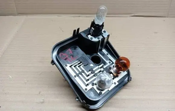 Volkswagen PASSAT B7 Tail light bulb cover holder 3AE945257