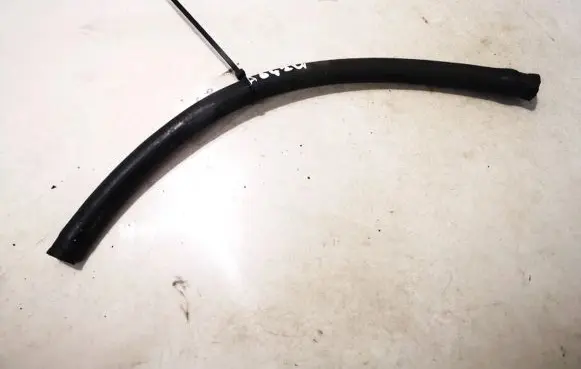 Audi A4 S4 B5 8D Engine coolant pipe/hose