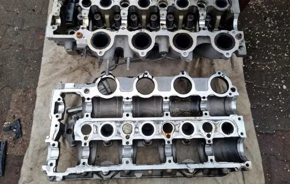 Citroen C5 Engine head 10DYWS
