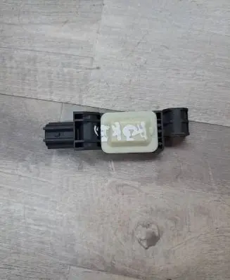 Audi A3 S3 8P Airbag deployment crash/impact sensor 4B0959643D 190712