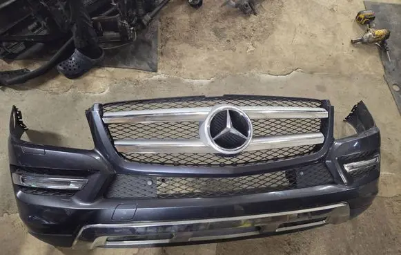 Mercedes-Benz GL X166 Front bumper