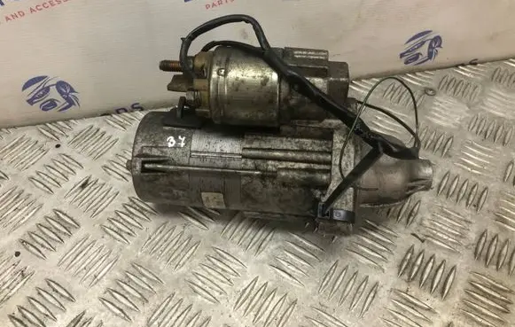 BMW 5 E60 E61 Starter motor 7787354