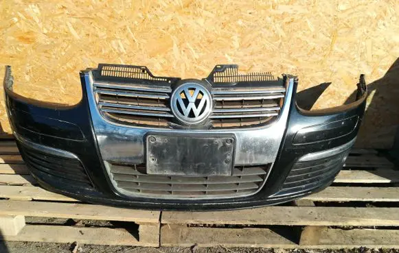 Volkswagen Jetta V Front bumper