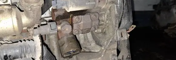 Fuel injection high pressure pump