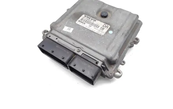 Volvo S60 Engine control unit/module 30729826 0281012103