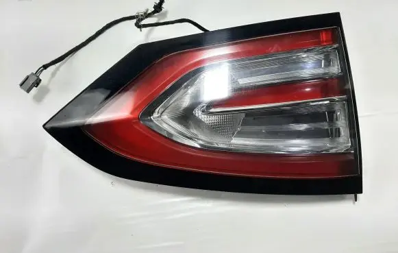 Ford Galaxy Tailgate rear/tail lights EM2B13A603AF