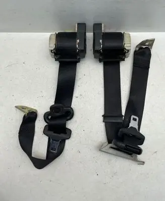 Mercedes-Benz C W203 Rear seatbelt A2038608485