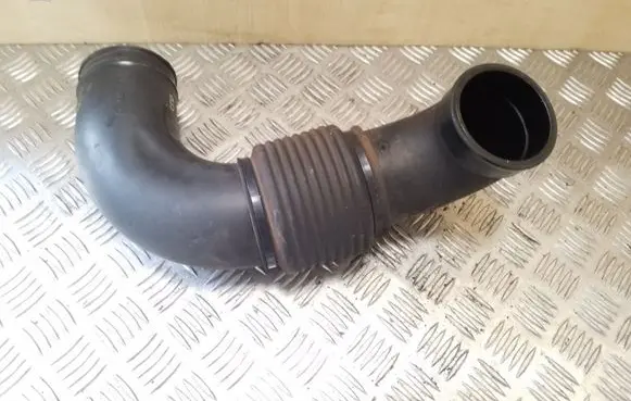 KIA Sportage Turbo air intake inlet pipe/hose 281392E250