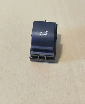 BMW X4 F26 Tailgate/boot open switch button 9303662