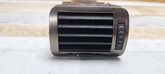 Skoda Superb B5 (3U) Dashboard side air vent grill/cover trim 3U0819701 3U0819701A