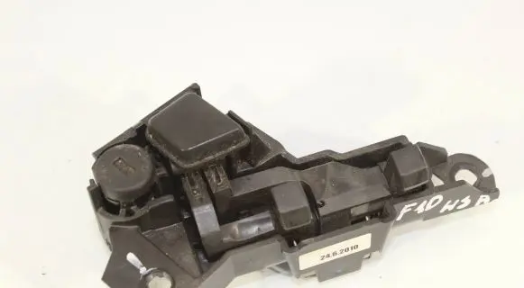 BMW 5 F10 F11 Glove box lock 03F1010017 1010017