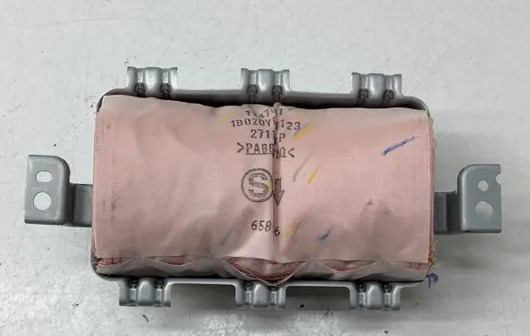 Subaru XV II Passenger airbag 0589P1000264 Y51A0157393