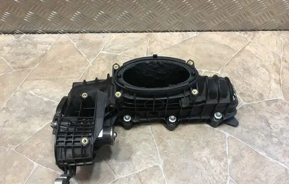 Mercedes-Benz C W204 Intake manifold A6510900037