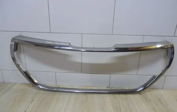 Peugeot 208 Front bumper upper radiator grill 9810530077