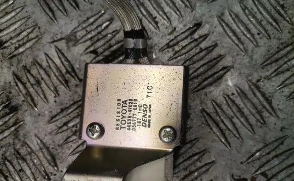 Toyota Prius (XW20) Heater blower motor/fan resistor 4453547020
