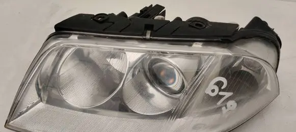 Volkswagen PASSAT B5.5 Headlight/headlamp 17D171101N2
