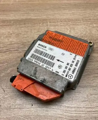 Mercedes-Benz CLK A208 C208 Airbag control unit/module 0018200826 0285001165 WithPlug