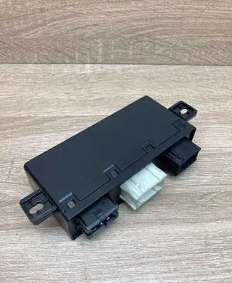 BMW 5 E39 Door control unit/module 8378773 689667