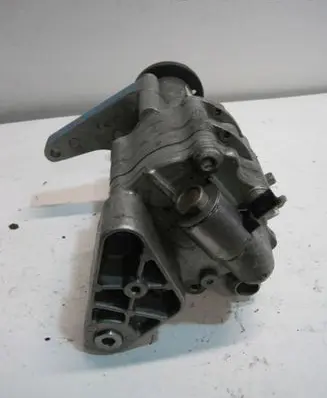 BMW 5 F10 F11 Power steering pump 6776170