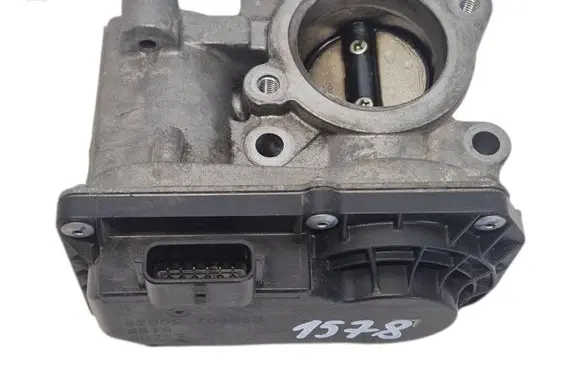 Renault Clio III Throttle body valve 8200578645