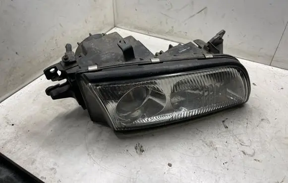 Mazda Xedos 9 Headlight/headlamp