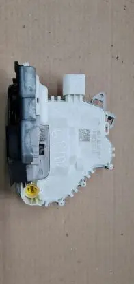 Audi Q5 SQ5 Front door lock 8J1837015F