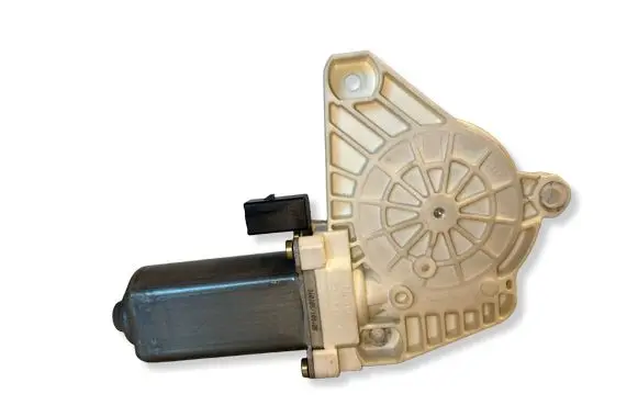 Mercedes-Benz A W169 Front door window regulator motor A1698201642