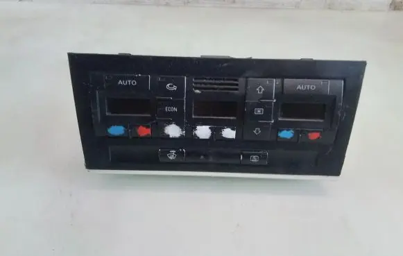 Audi A4 S4 B6 8E 8H Climate control unit 8E0820043