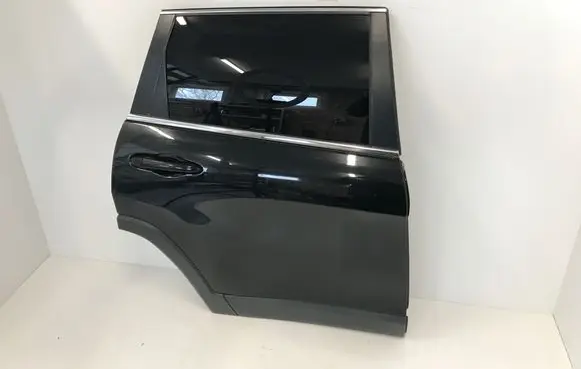 Jeep Cherokee Rear door 