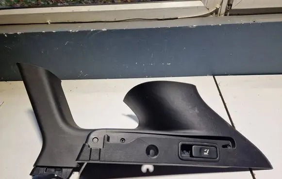 Other trunk/boot trim element