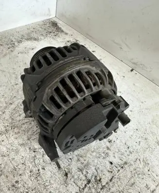 Volvo V70 Generator/alternator 0124515021