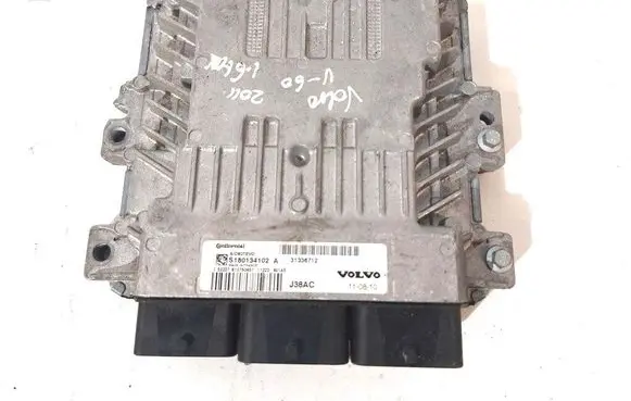 Volvo V60 Engine control unit/module 31336712 S180134102A