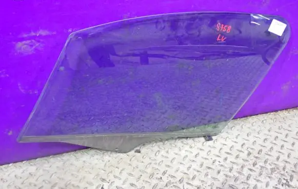 Citroen C3 Front door window glass four-door