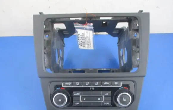 Volkswagen Golf Plus Climate control unit 5K0907044ES