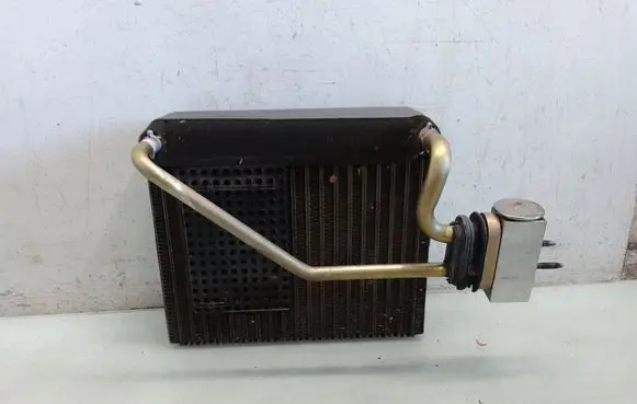 Air conditioning (A/C) radiator (interior)