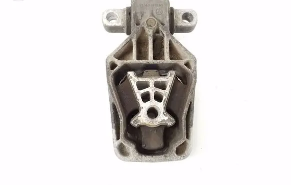 Infiniti Q30 Engine mount bracket A2462401209