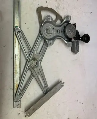 Toyota Yaris Front door electric window regulator 857100D100 973582101 AV2621002331