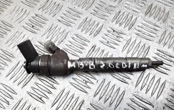 Mercedes-Benz B W245 Fuel injector 0445110378