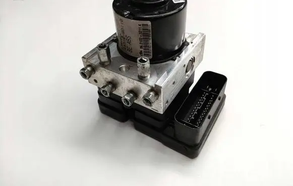 Toyota Yaris ABS Pump 445100D110 06210212114