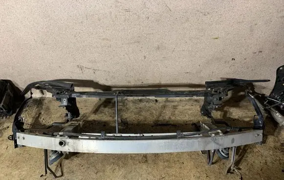 Mercedes-Benz C W204 Radiator support slam panel A2076200300