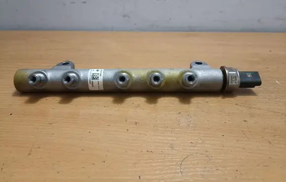 SsangYong Rexton Fuel main line pipe A6720700095 28384235