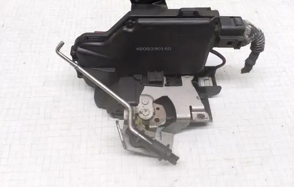 Audi A4 S4 B6 8E 8H Rear door lock 4B0839016D