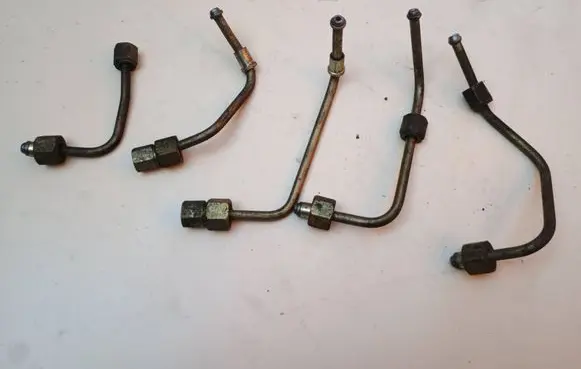 Opel Zafira B Fuel injector supply line/pipe Z19DTH