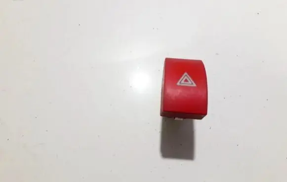 Skoda Octavia Mk1 (1U) Hazard light switch