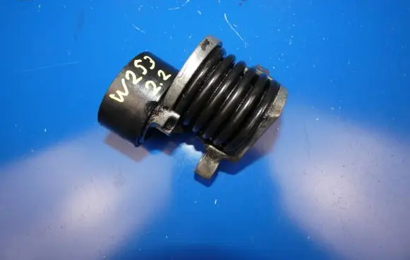 Mercedes-Benz GLC X253 C253 Generator/alternator belt tensioner 
